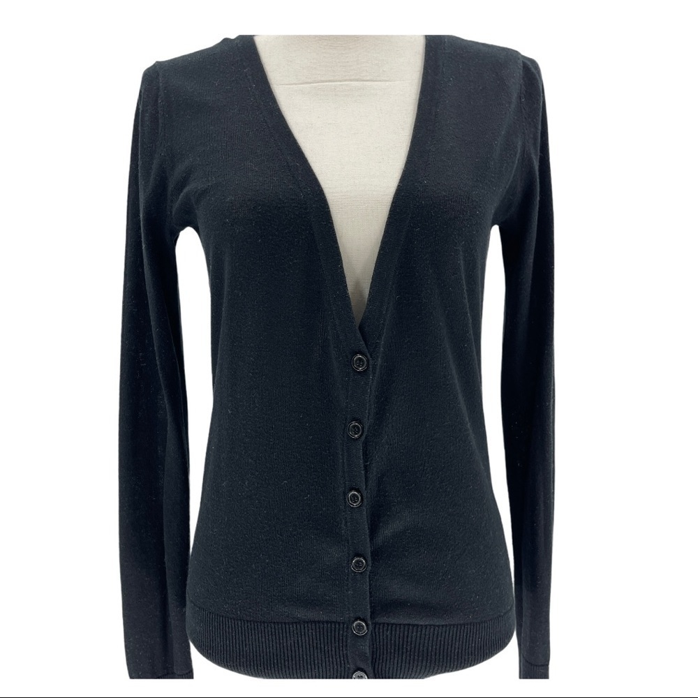 Forever 21 Black V-Neck Cardigan Size S - Picture 2 of 8